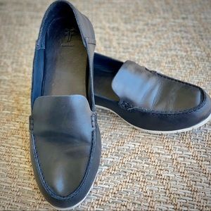 Frye Sedona Venetian Moccasins Size 8